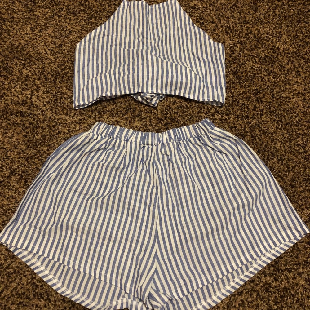 Two piece set
